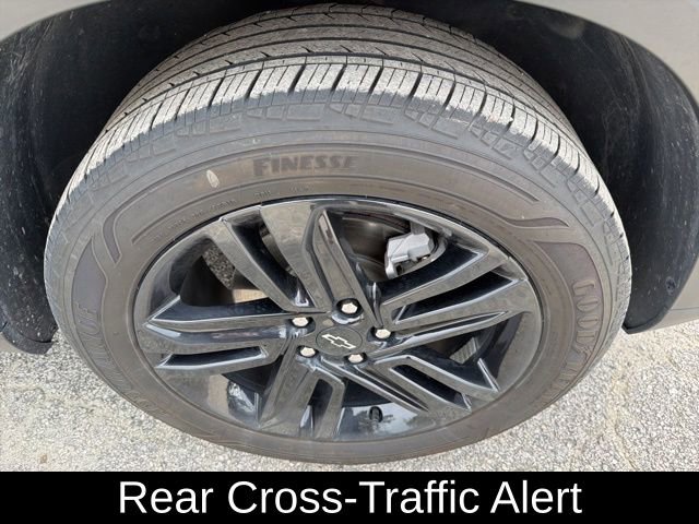 Used 2024 Chevrolet Trax ACTIV w/ Sunroof Package image 13