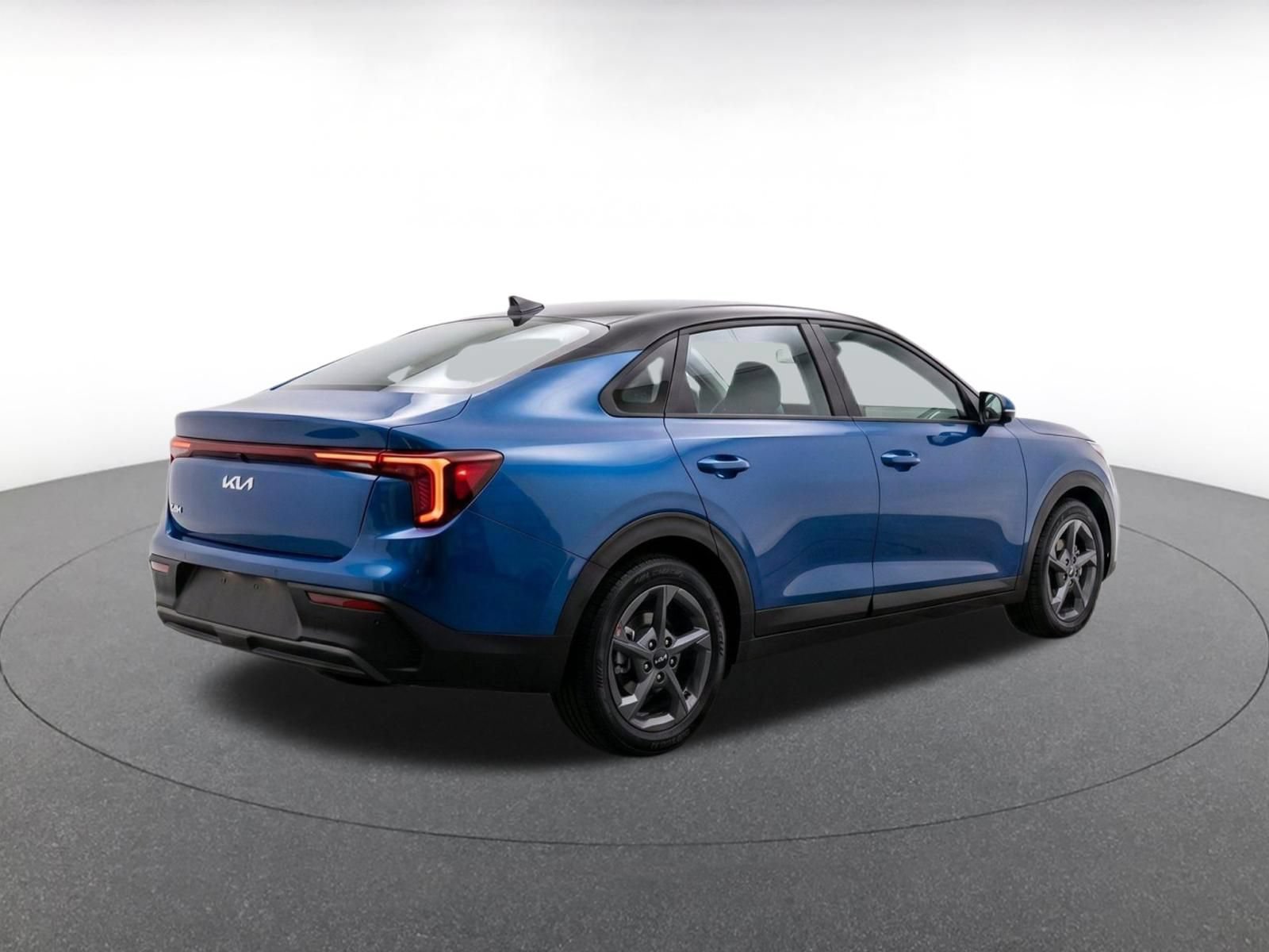 Used 2026 Kia K4 FWD image 9