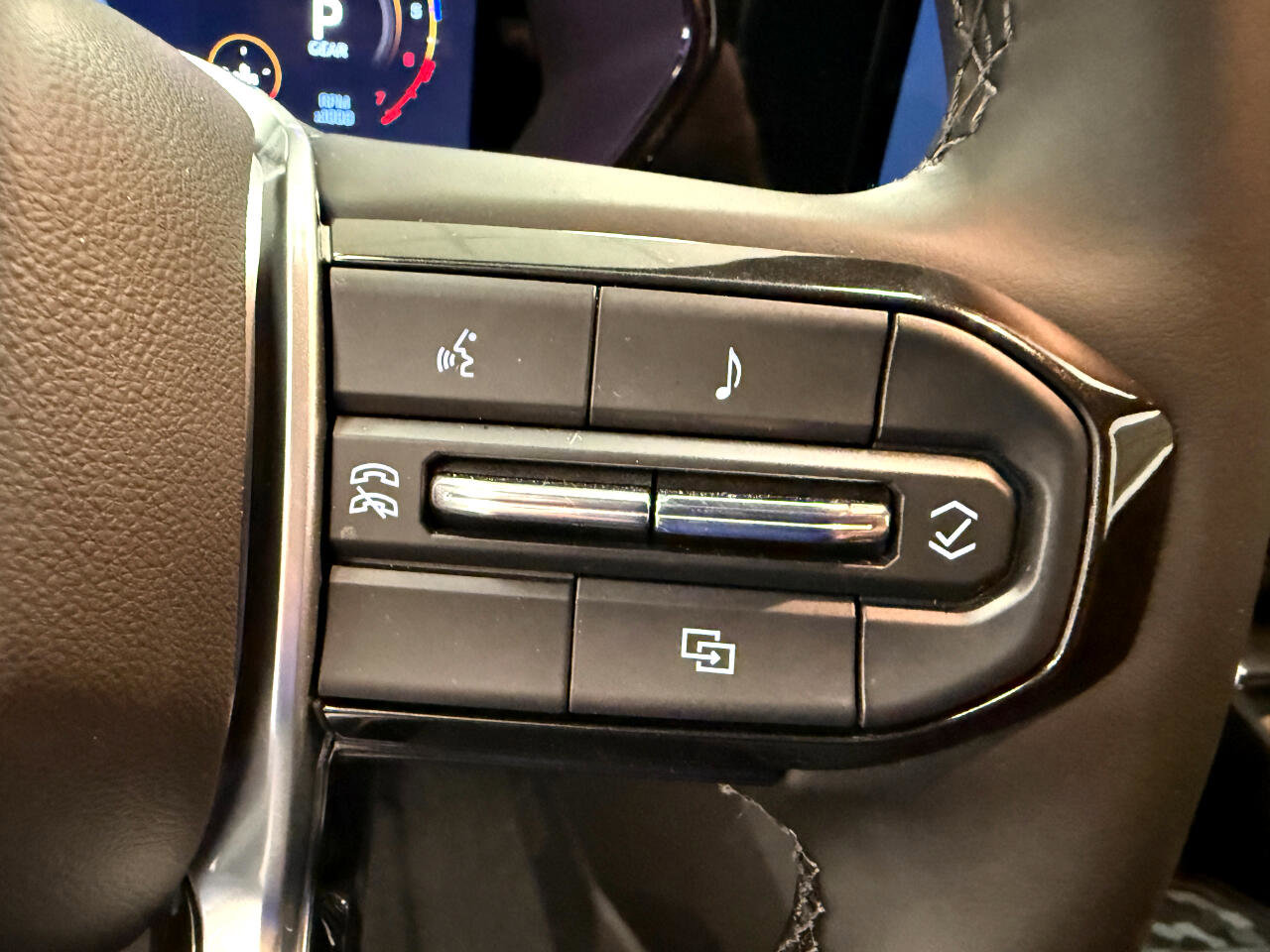 New 2025 Chevrolet Colorado LT w/ Advanced Trailering Package image 35