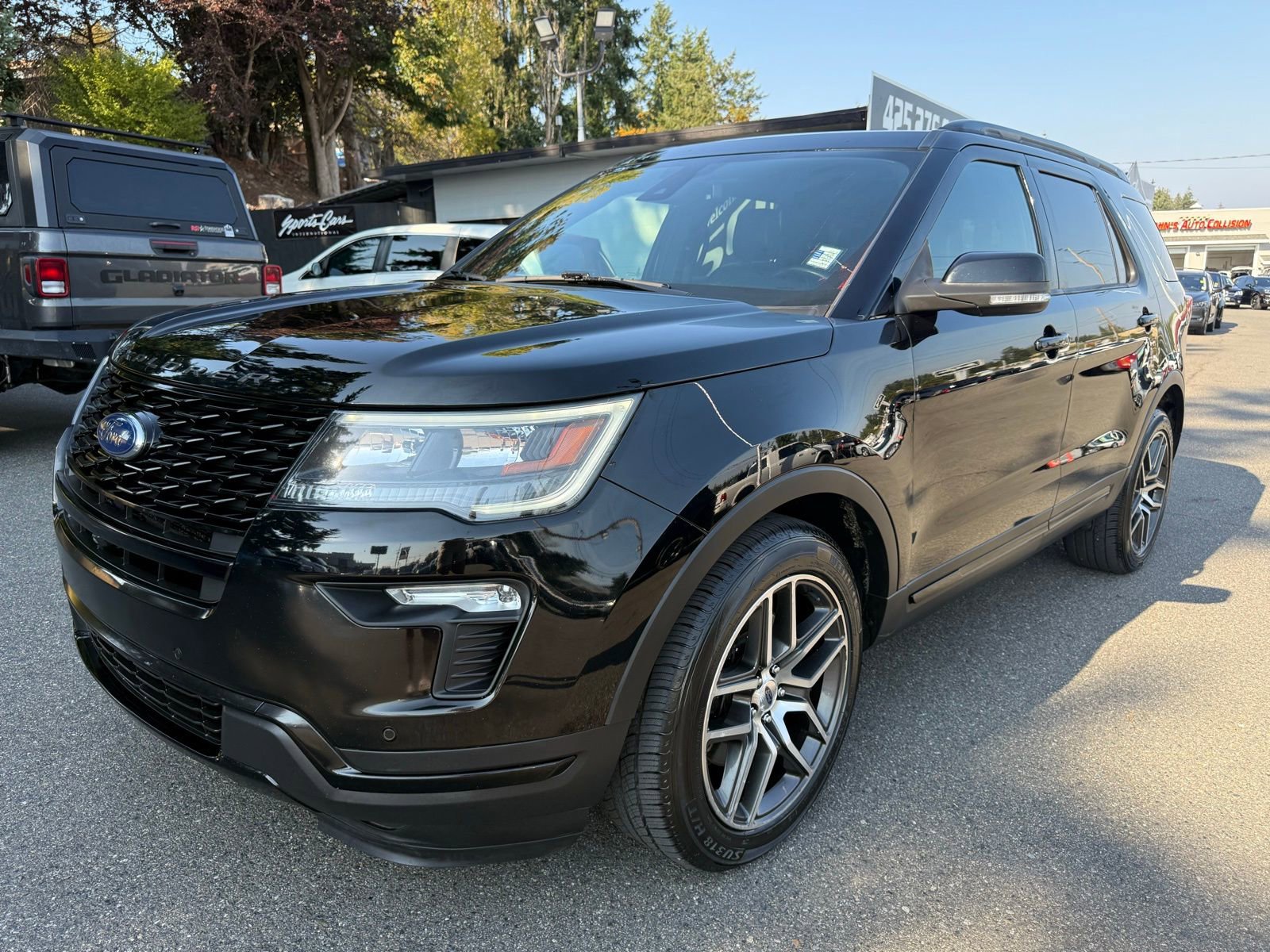 Used 2018 Ford Explorer Sport AWD/4WD image 1
