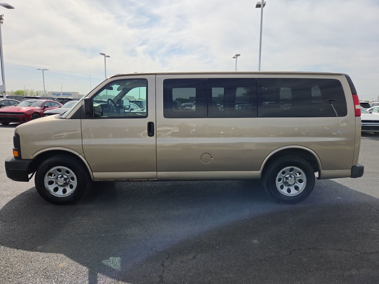 Used 2011 Chevrolet Express 1500 LS RWD image 4