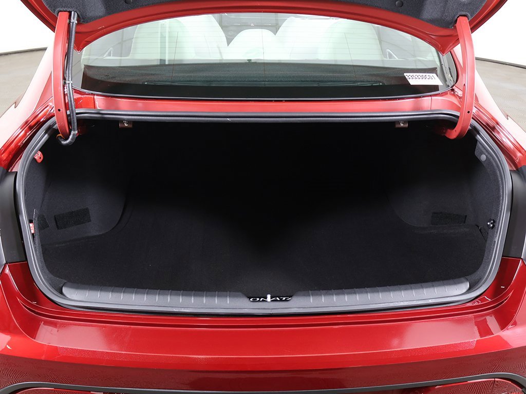 Used 2023 Hyundai Sonata SE w/ Preferred Accessory Package image 18