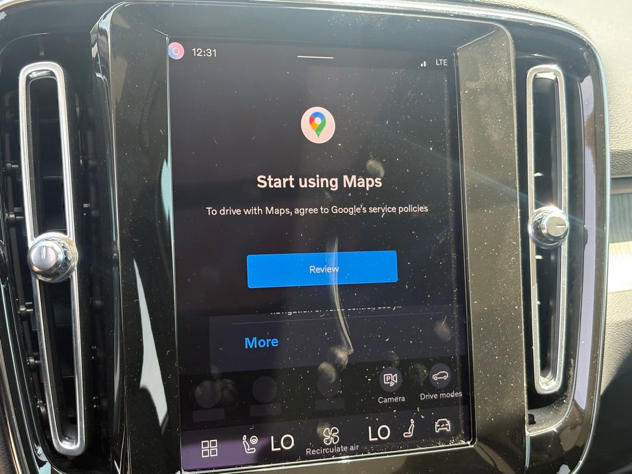 New 2026 Volvo XC40 B4 Core w/ Protection Package Premier image 13