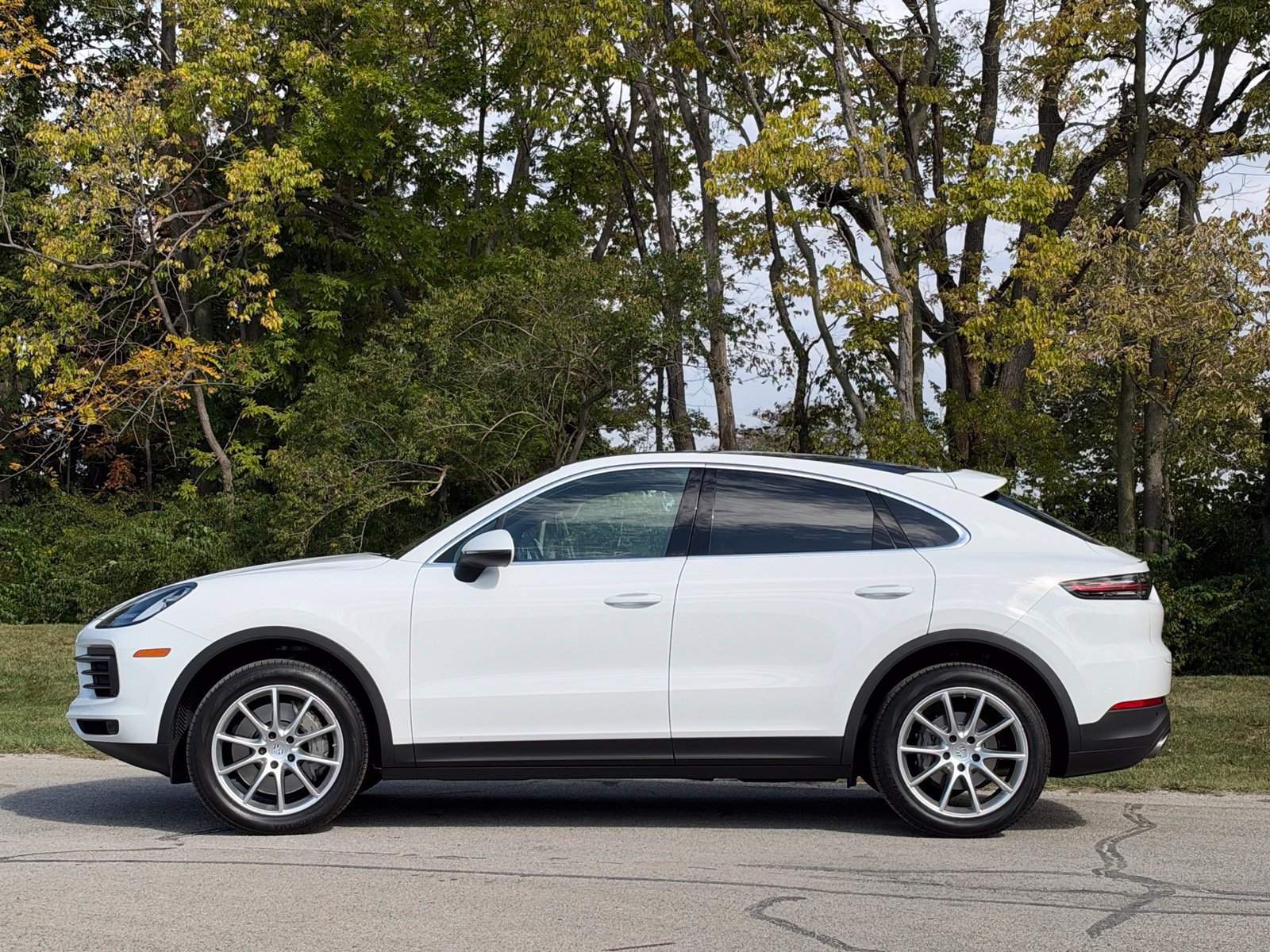 Certified 2021 Porsche Cayenne S AWD/4WD image 2