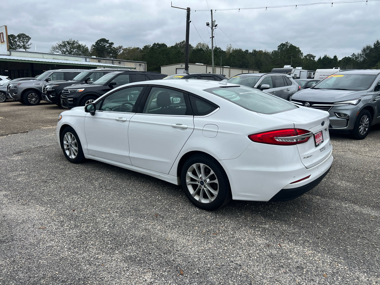 Used 2020 Ford Fusion SE image 9