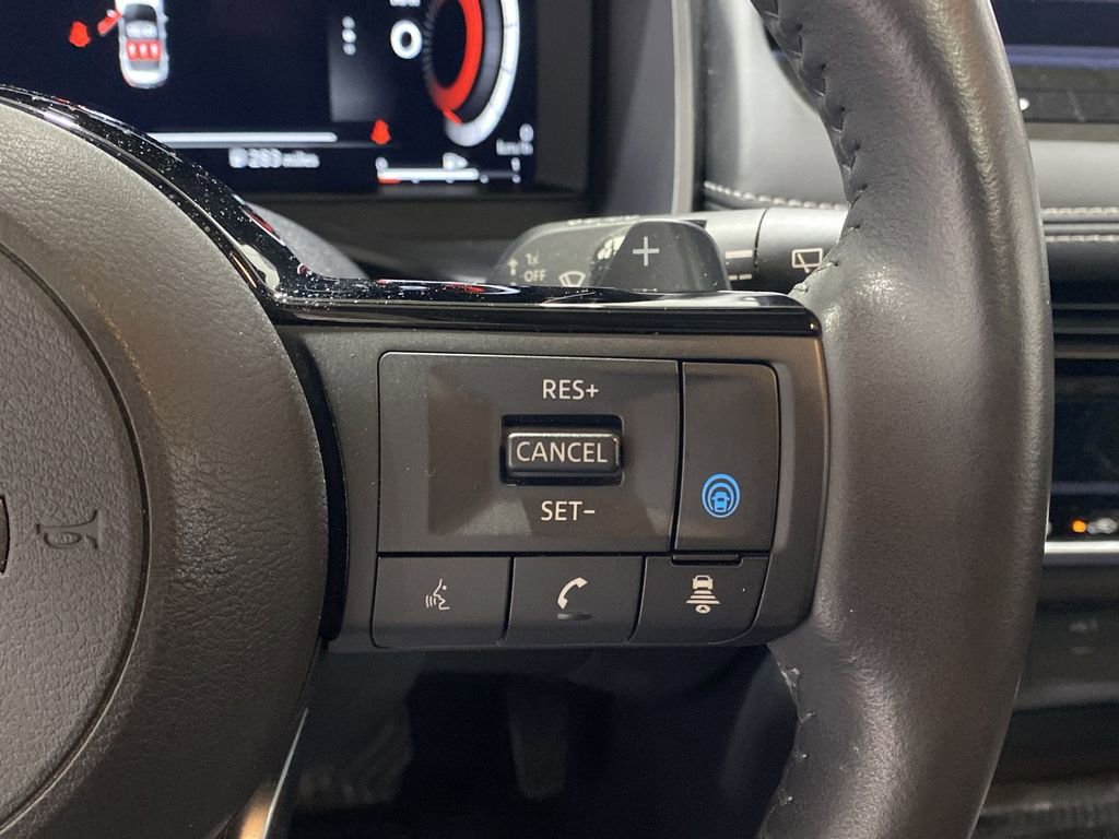 Used 2024 Nissan Rogue Platinum image 34