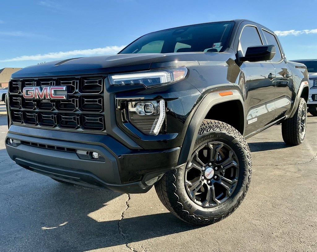 Used 2023 GMC Canyon Elevation w/ Convenience Package image 3