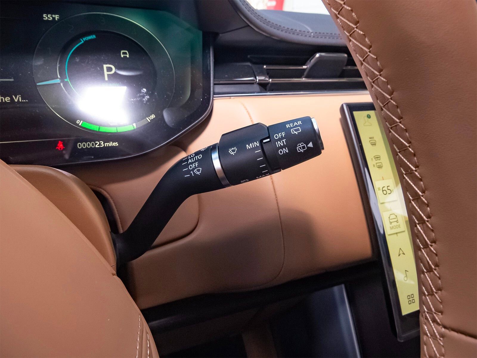 New 2025 Land Rover Range Rover SE image 14