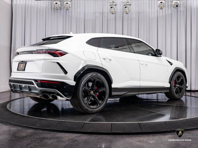 Used 2019 Lamborghini Urus AWD/4WD image 12