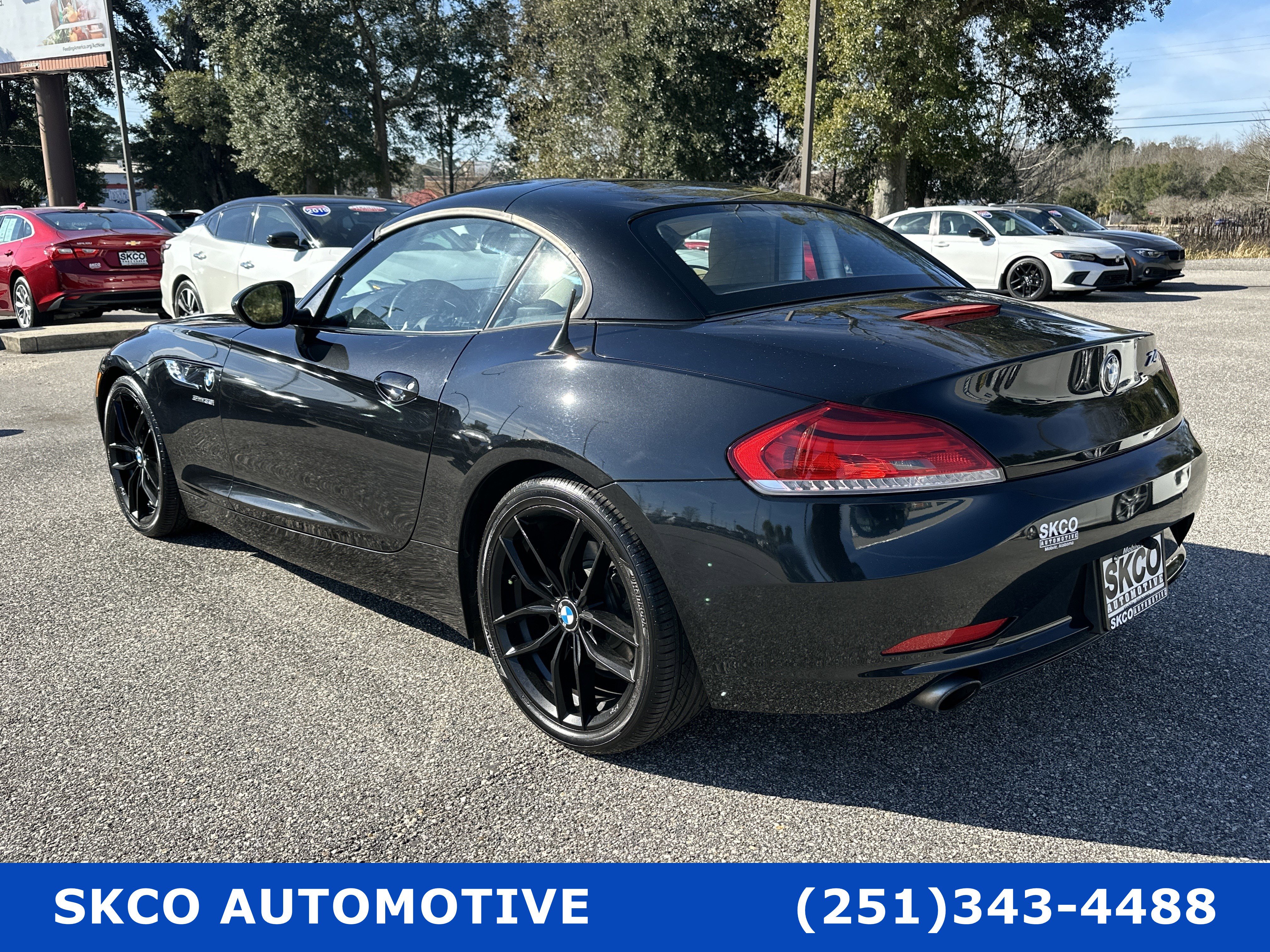 Used 2010 BMW Z4 sDrive35i image 3