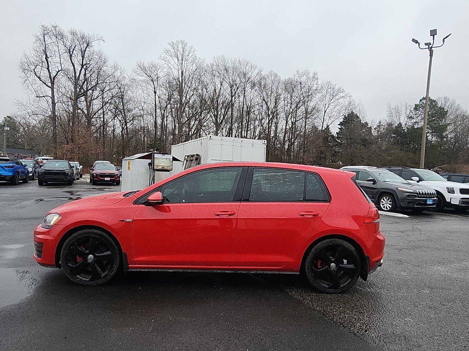 Used 2015 Volkswagen GTI SE w/ Lighting Package (SEL) image 2