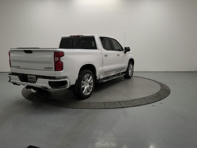 Used 2024 Chevrolet Silverado 1500 High Country w/ High Country Premium Package AWD/4WD image 52