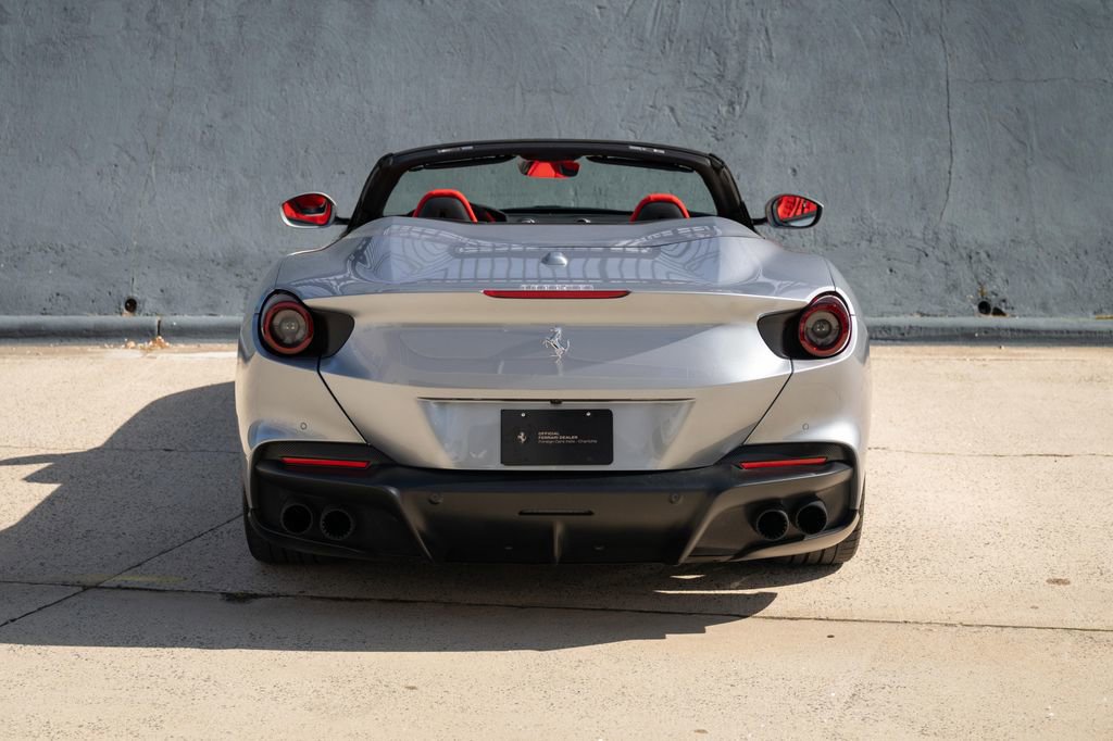 Certified 2022 Ferrari Portofino M image 9