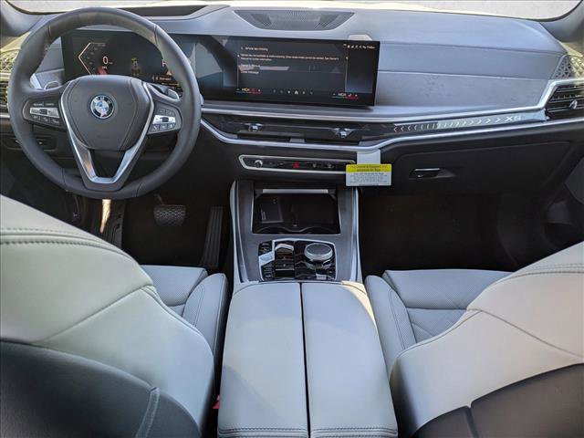 New 2026 BMW X5 xDrive50e w/ Climate Comfort Package image 16