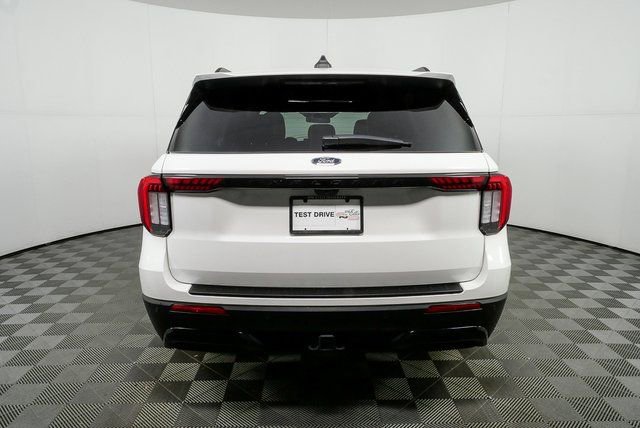 Used 2025 Ford Explorer ST-Line w/ Premium Package RWD image 28