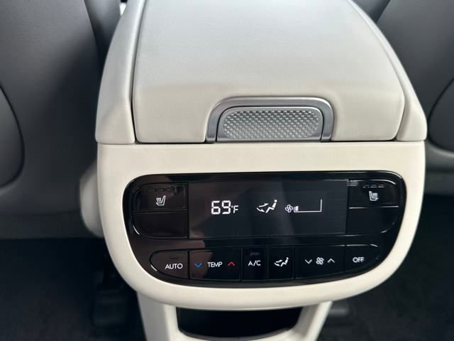 New 2026 Hyundai Ioniq 9 SEL AWD/4WD image 16
