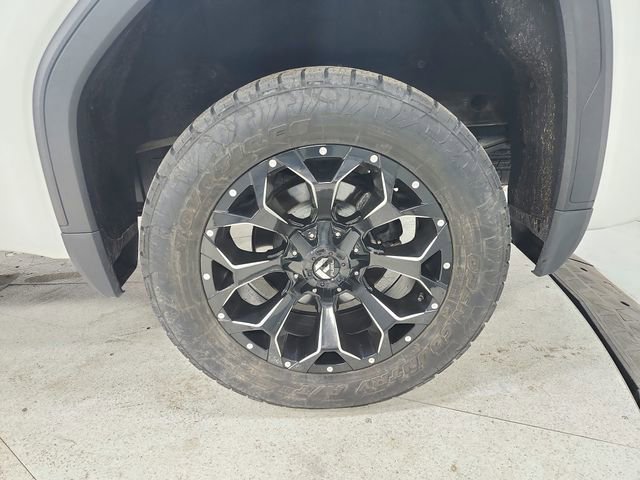 Used 2019 GMC Sierra 1500 SLT w/ SLT Premium Package image 43