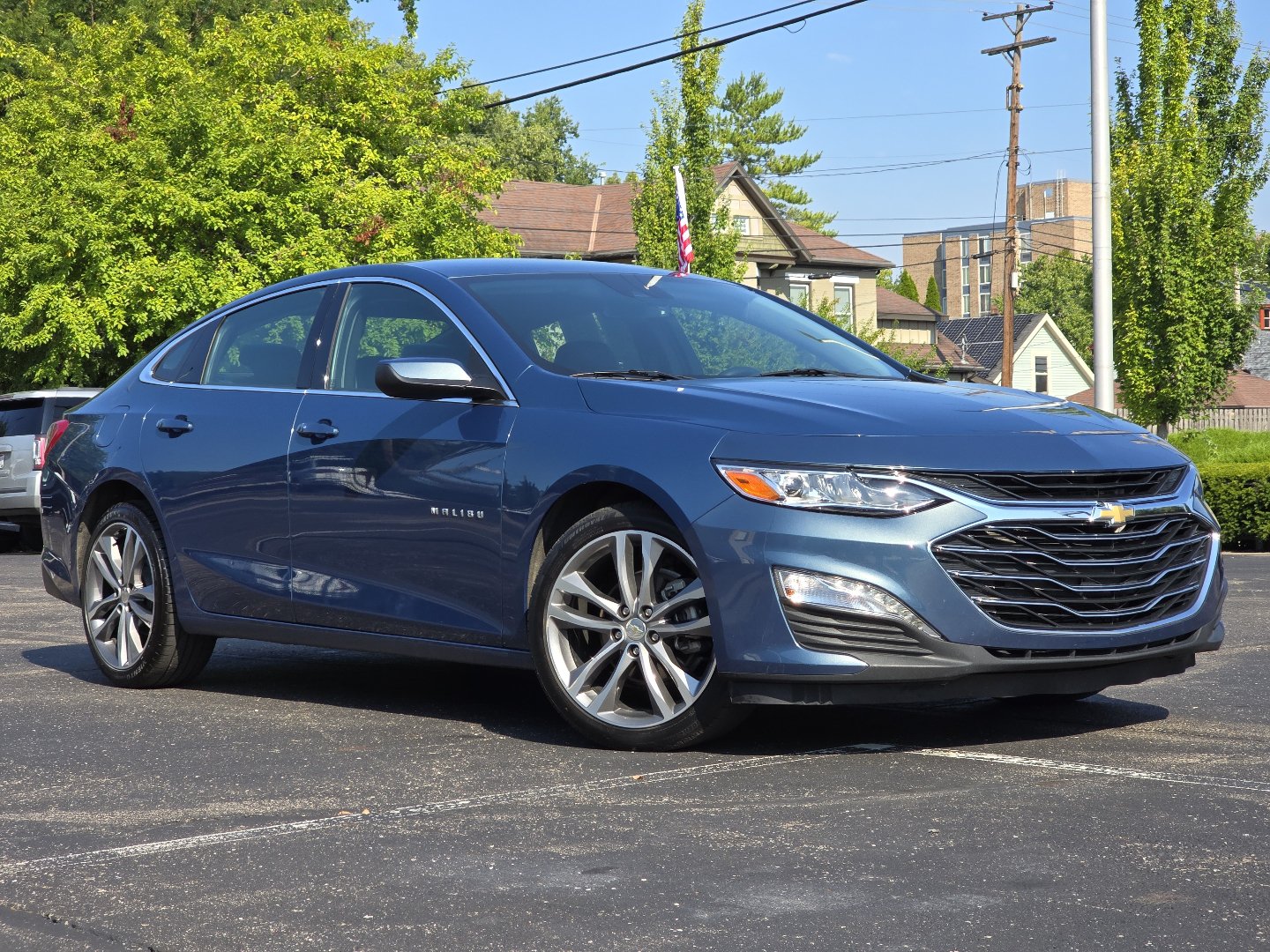 Certified 2024 Chevrolet Malibu LT FWD image 2