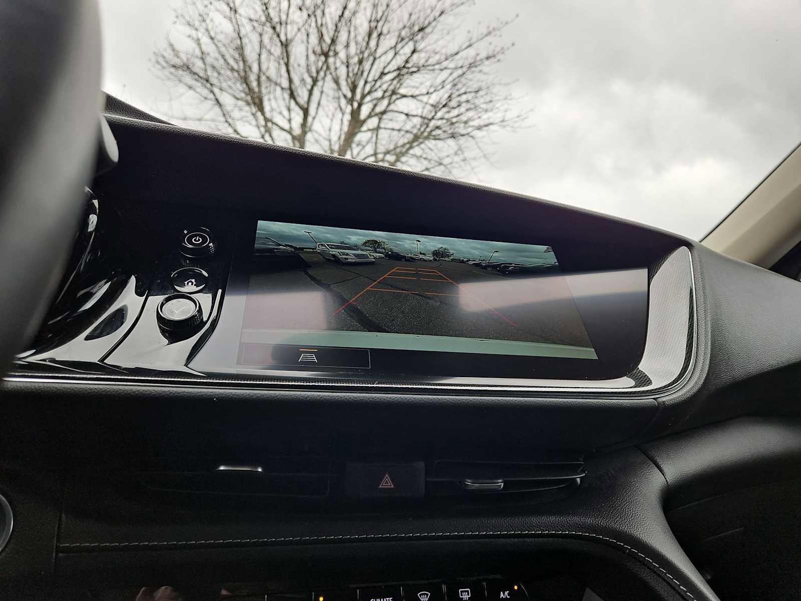 Used 2023 Buick Envision Preferred image 28