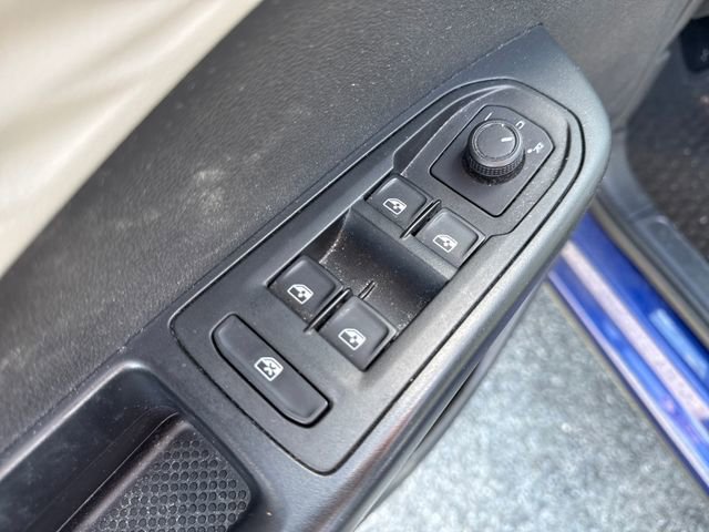 Used 2022 Volkswagen Taos S image 23
