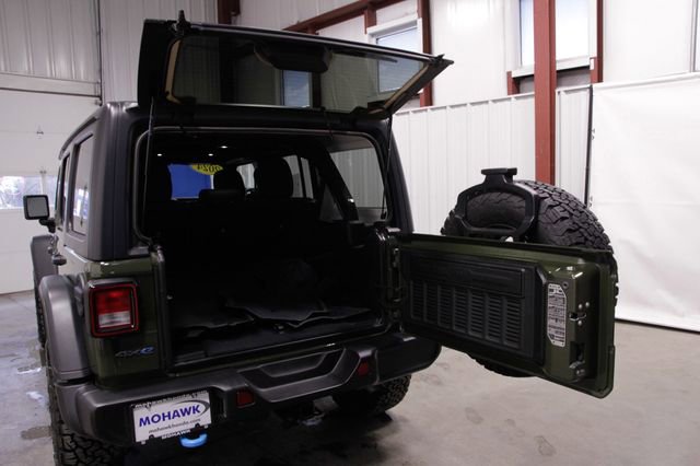 Used 2024 Jeep Wrangler Unlimited image 19
