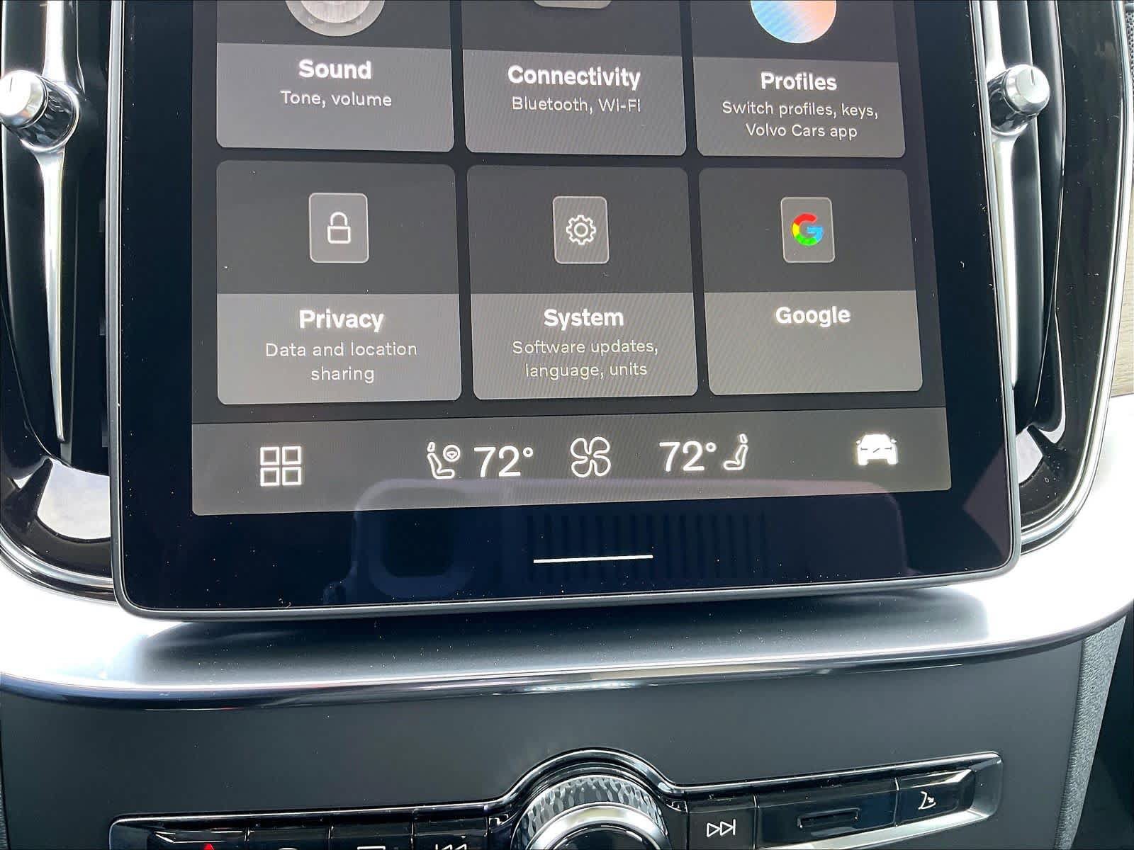 New 2027 Volvo XC90 B6 Plus AWD/4WD image 22