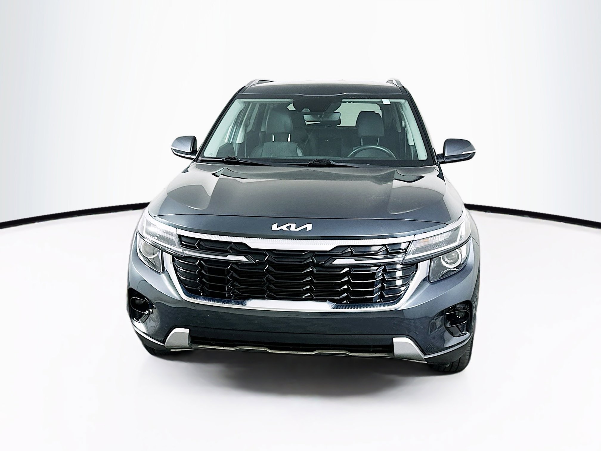 Used 2025 Kia Seltos S FWD image 2