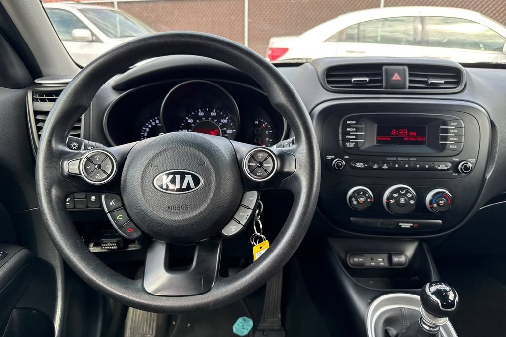 Used 2016 Kia Soul FWD image 14
