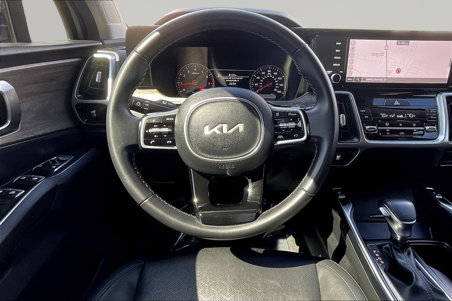 Used 2023 Kia Sorento S w/ Panoramic Sunroof Package image 8