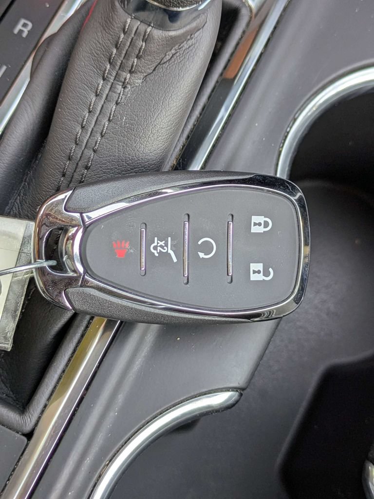 Used 2020 Chevrolet Equinox LT FWD image 30