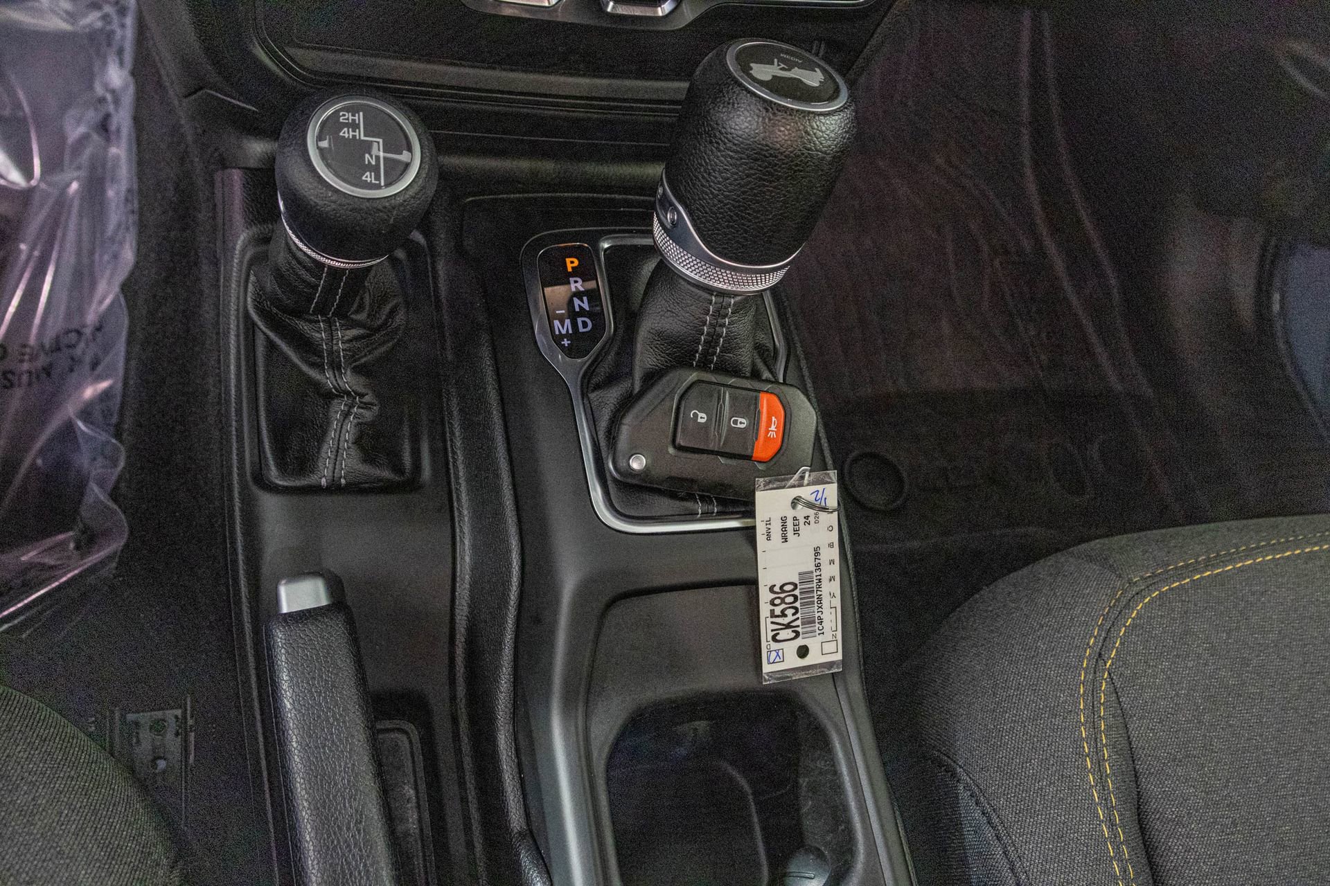 Used 2024 Jeep Wrangler Sport AWD/4WD image 27