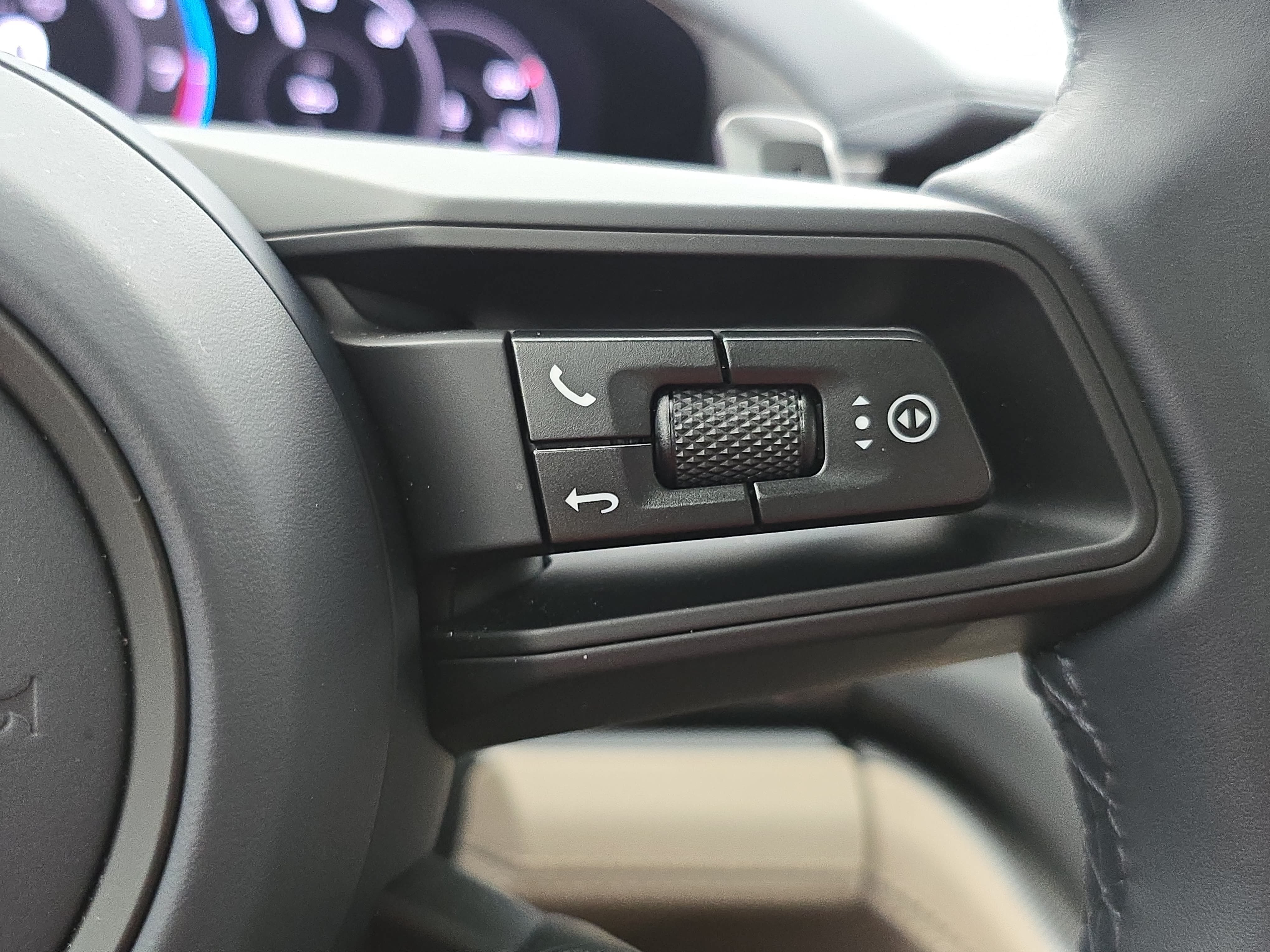 Certified 2026 Porsche Panamera image 20