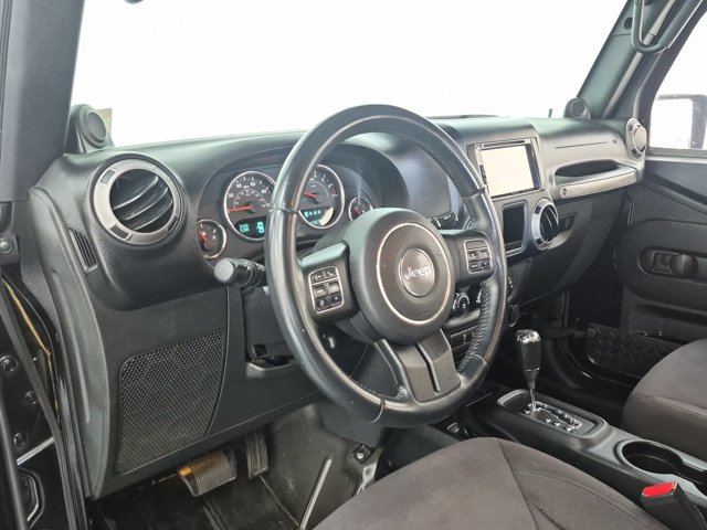 Used 2014 Jeep Wrangler Unlimited Sport w/ Connectivity Group AWD/4WD image 10
