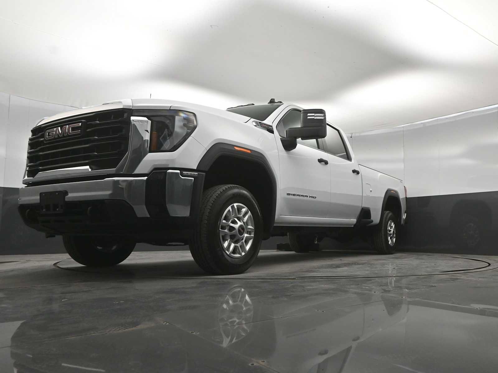 Used 2026 GMC Sierra 2500 Pro w/ Convenience Package AWD/4WD image 34