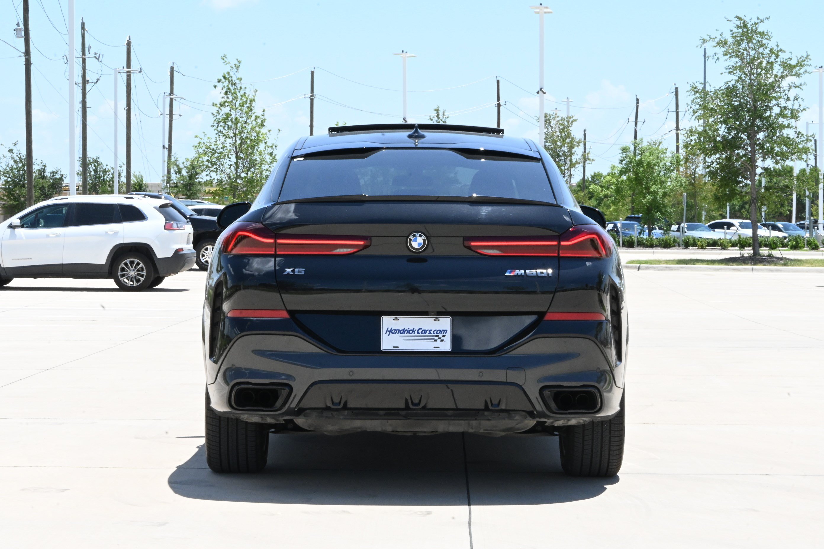 Certified 2022 BMW X6 M50i AWD/4WD image 8