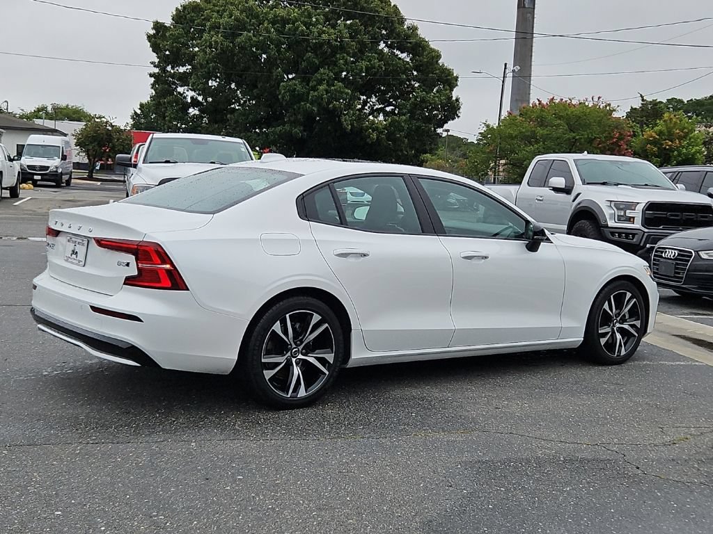 Used 2024 Volvo S60 B5 Core AWD/4WD image 7