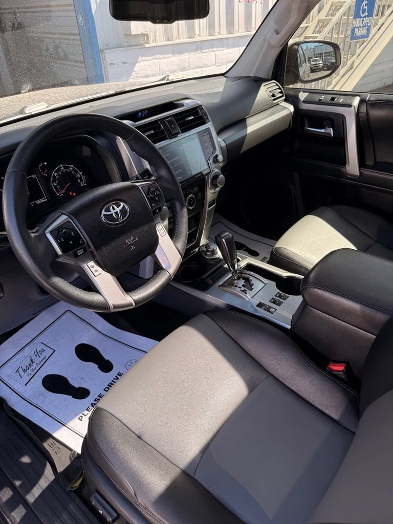 Used 2022 Toyota 4Runner SR5 Premium w/ Moonroof Package AWD/4WD image 2