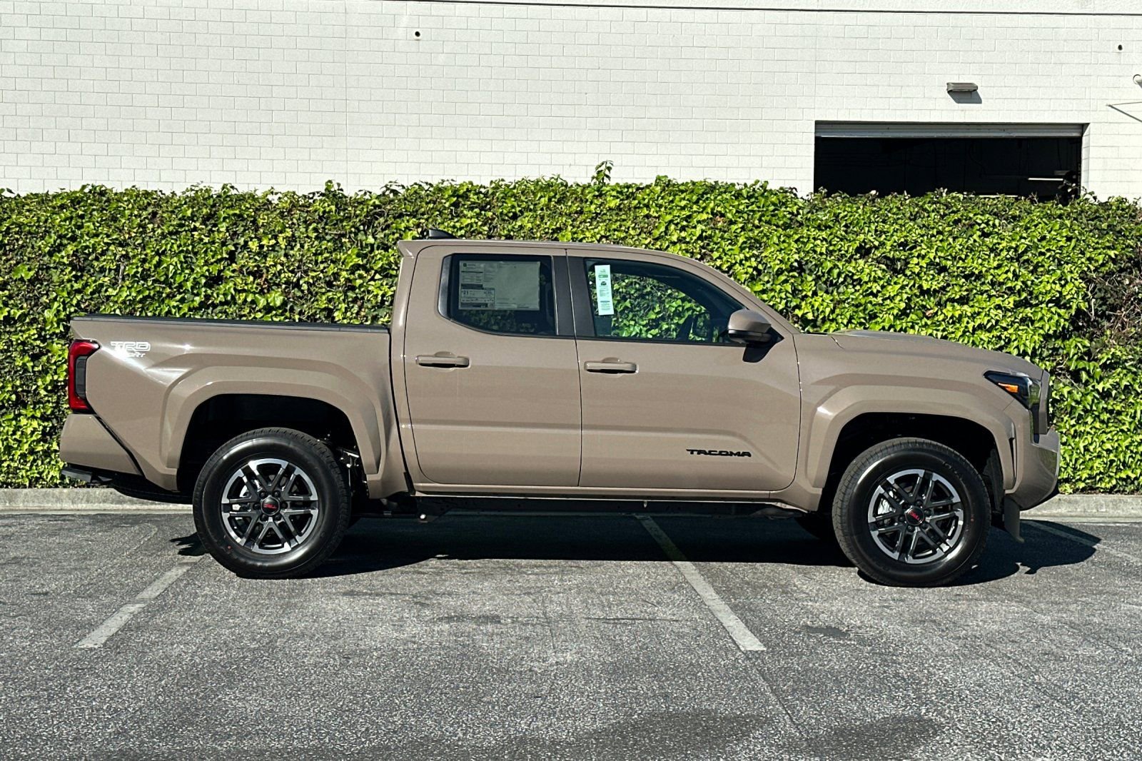 New 2026 Toyota Tacoma TRD Sport AWD/4WD video 3