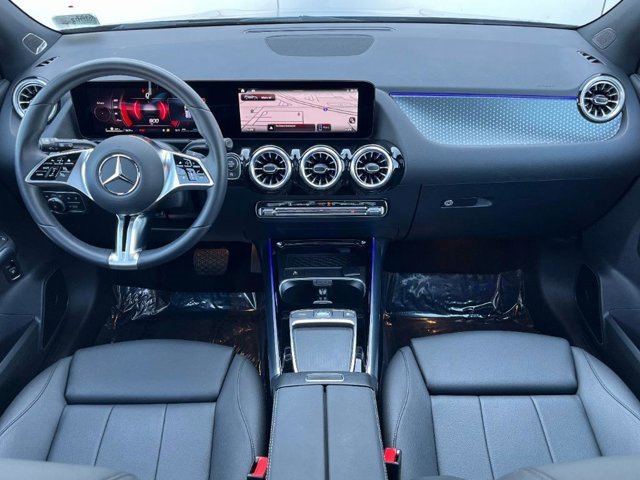 Used 2025 Mercedes-Benz GLA 250 4MATIC image 4