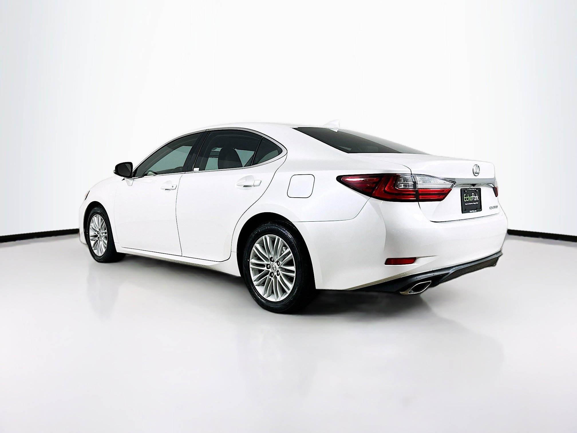 Used 2016 Lexus ES 350 w/ Accessory Package FWD image 5