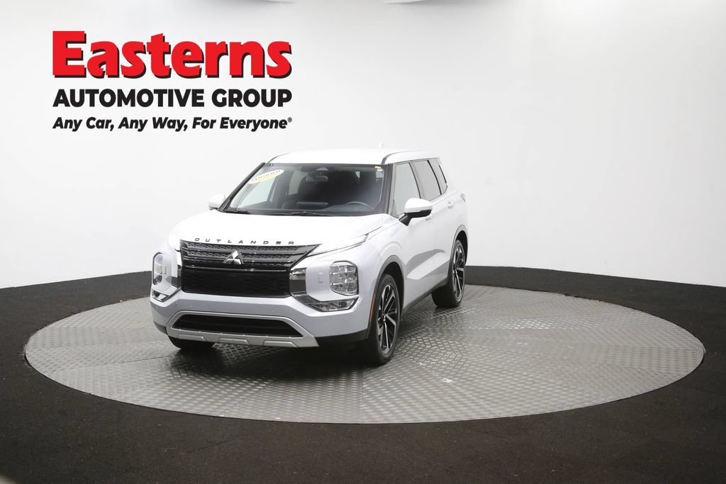 Used 2024 Mitsubishi Outlander SE AWD/4WD image 53