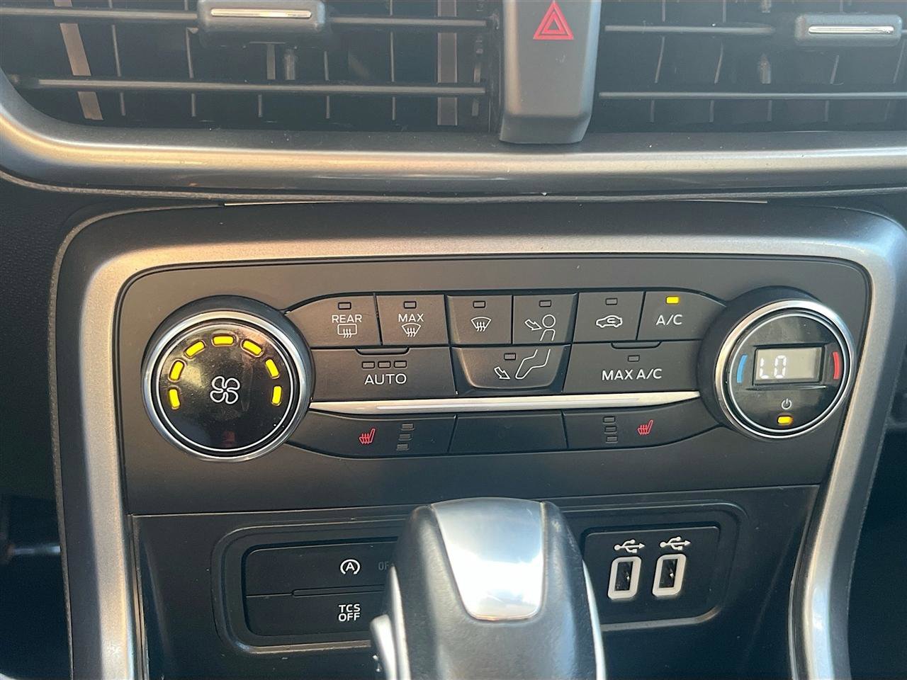 Used 2019 Ford EcoSport SE image 16