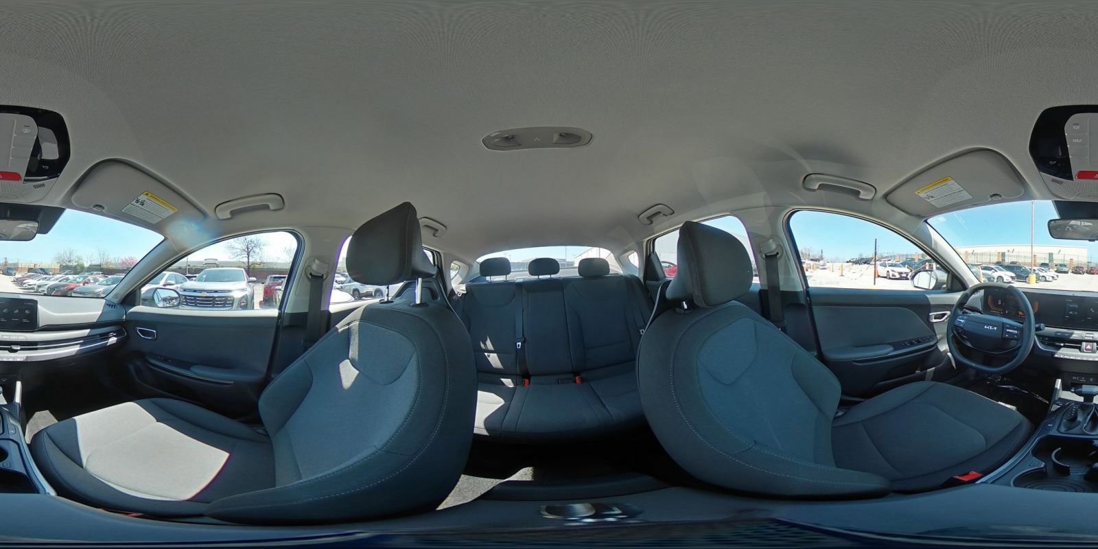 Used 2025 Kia K4 FWD image 40
