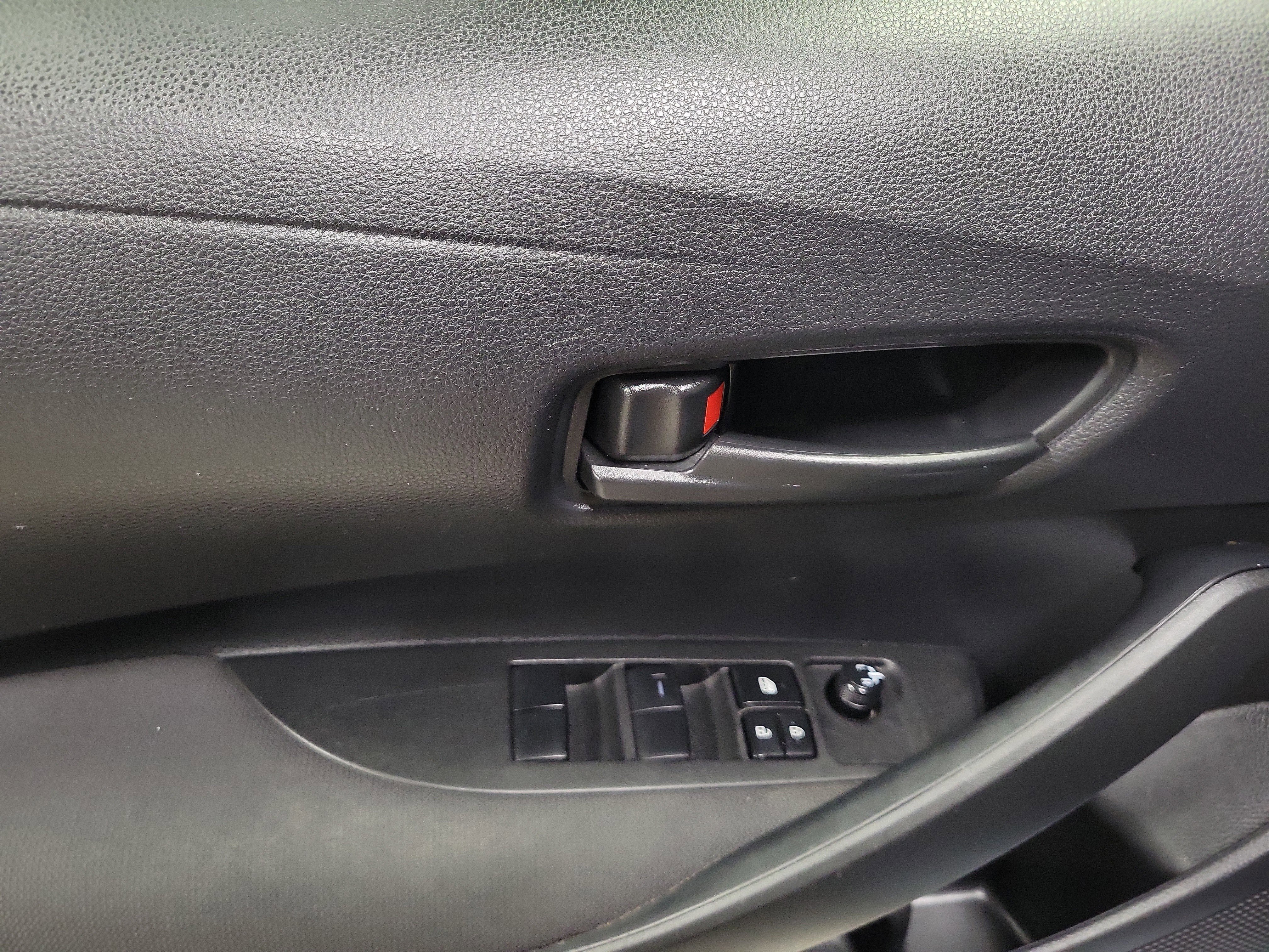 Used 2023 Toyota Corolla LE FWD image 20