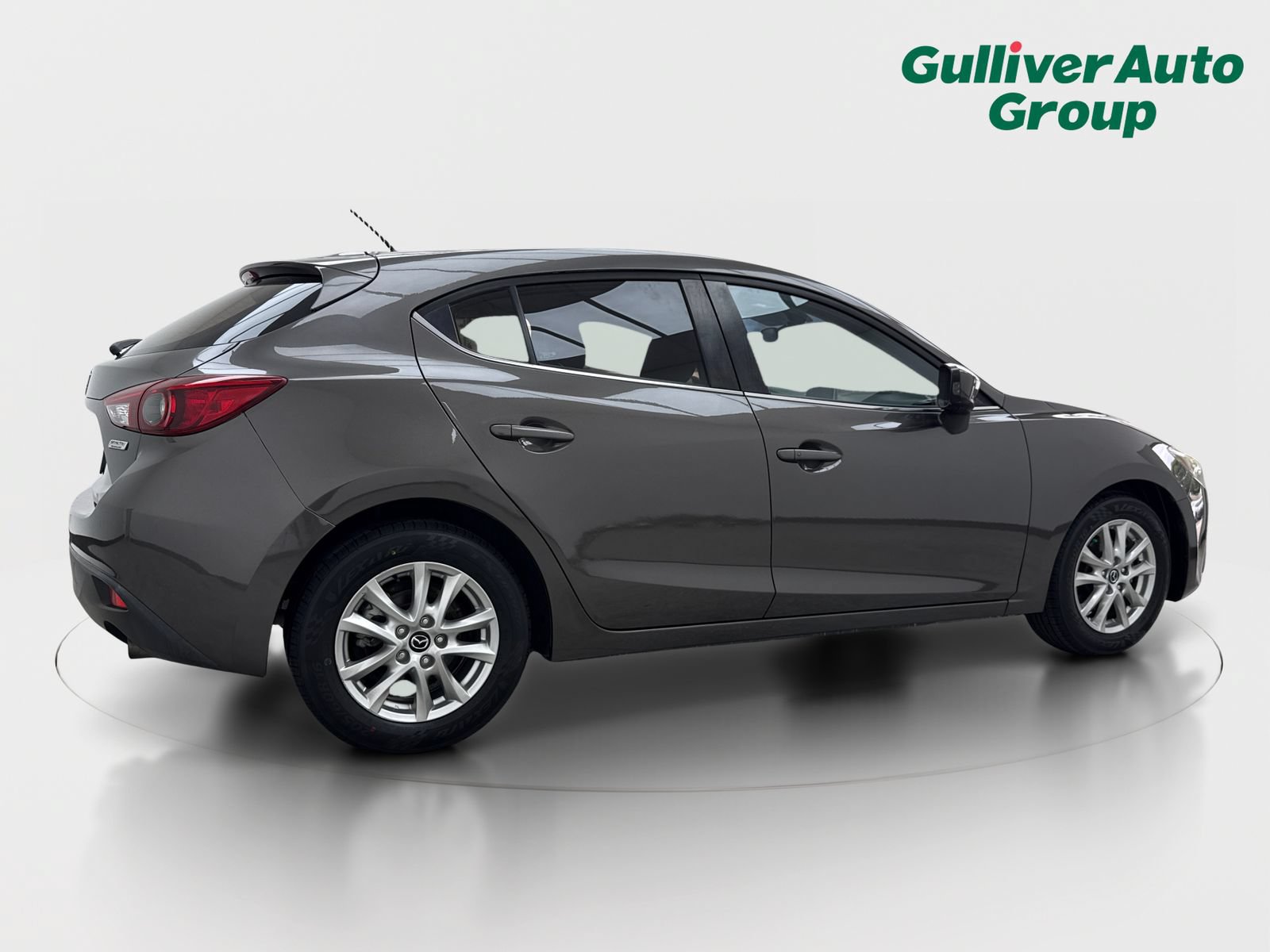 Used 2016 MAZDA MAZDA3 i Touring FWD image 9