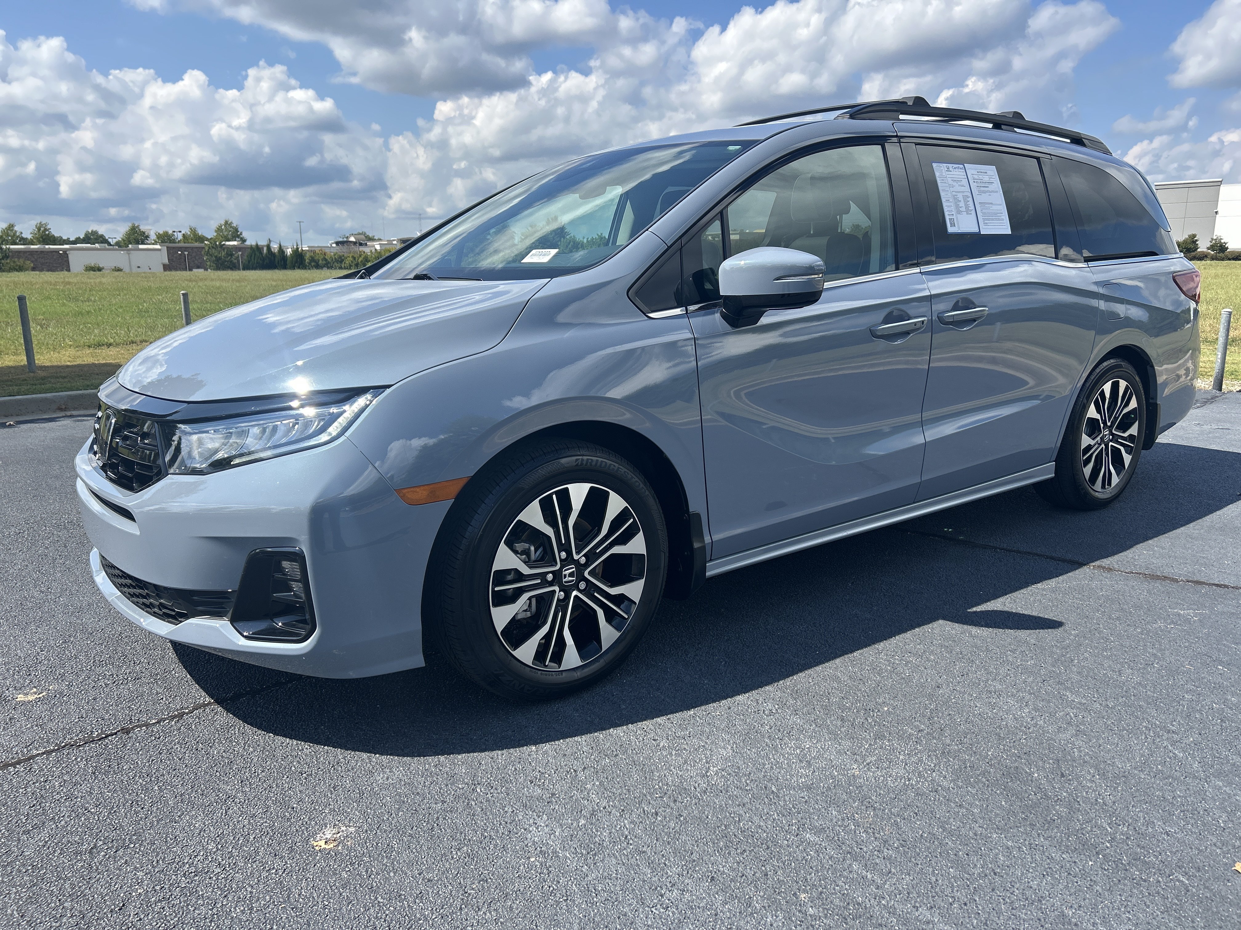 Certified 2025 Honda Odyssey Elite image 5