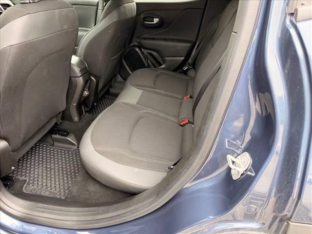 Used 2022 Jeep Renegade Altitude AWD/4WD image 14