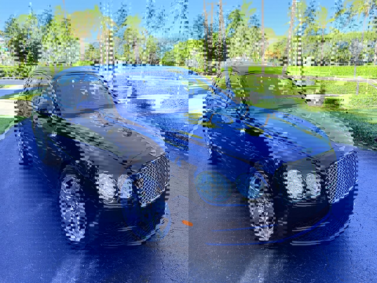 Used 2015 Bentley Flying Spur V8 image 24