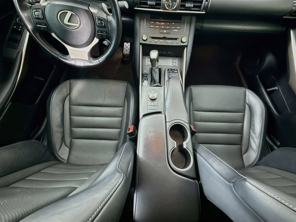 Used 2020 Lexus IS 300 F Sport w/ F Sport Package RWD image 16