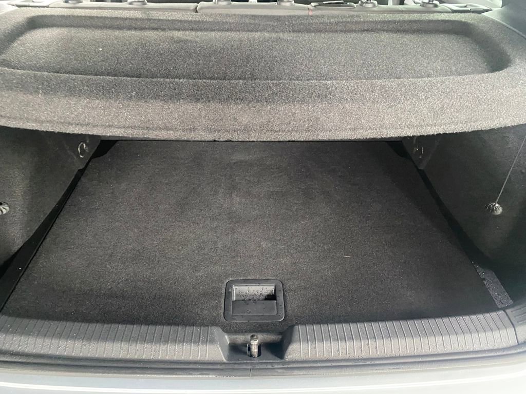 Used 2022 Volkswagen GTI S image 11